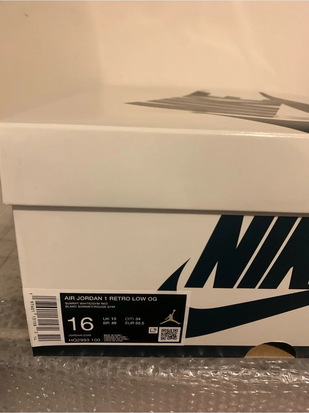 Air Jordan 1 Retro OG Low Howard University HQ2993-100